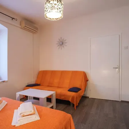 Studio Bety Apartment *