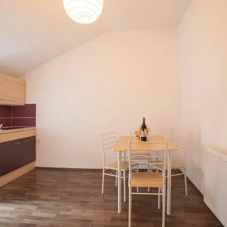 Apartment Studio Bety *